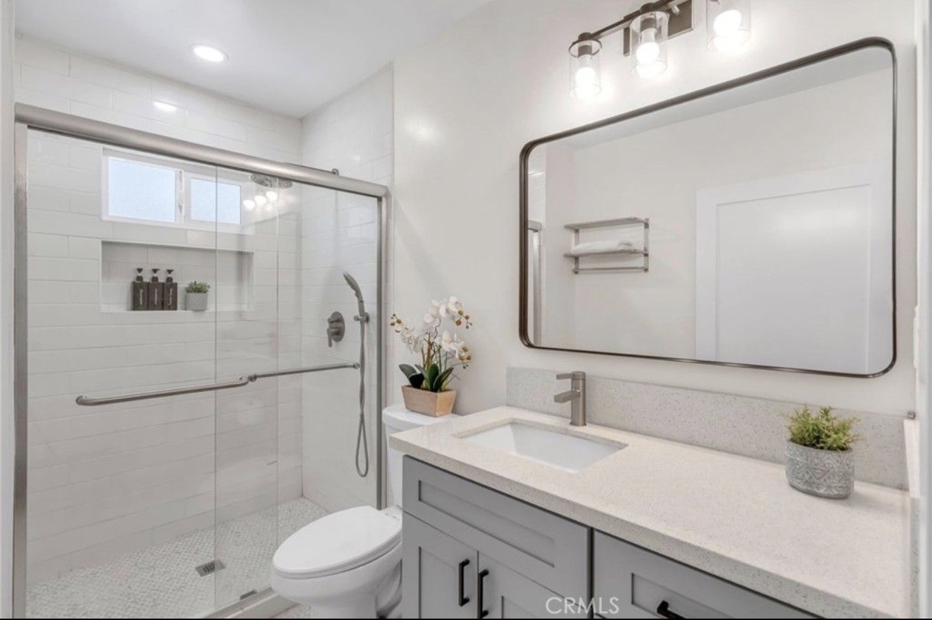 Renovated Los Angeles Craftsman updated bathroom